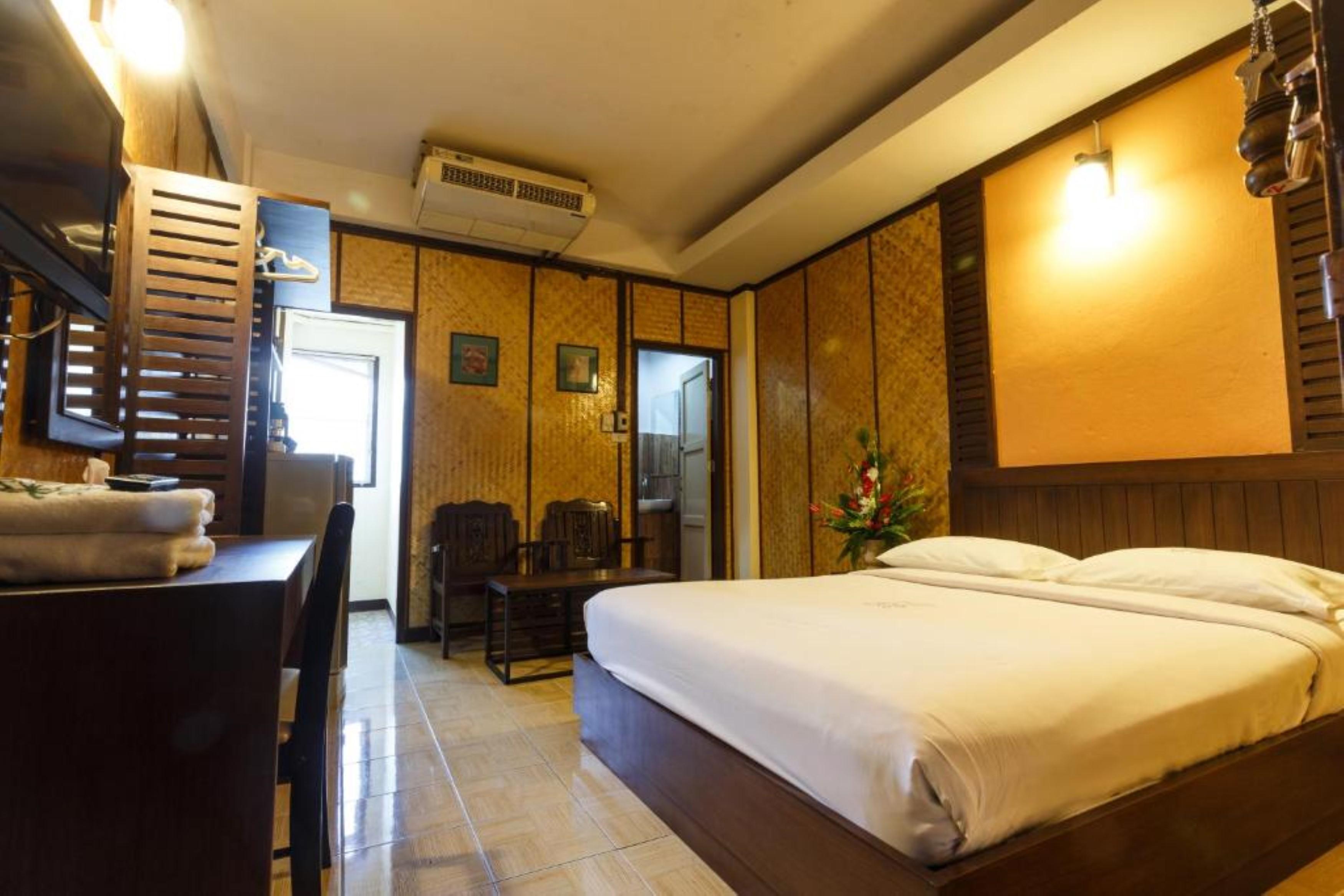 Luck Thai Hotel Chiang Mai Exterior photo