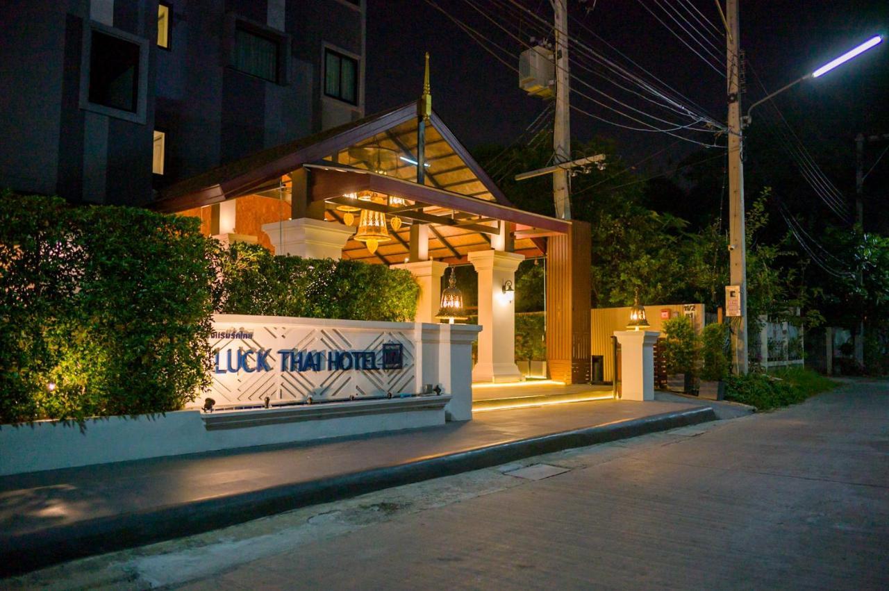 Luck Thai Hotel Chiang Mai Exterior photo