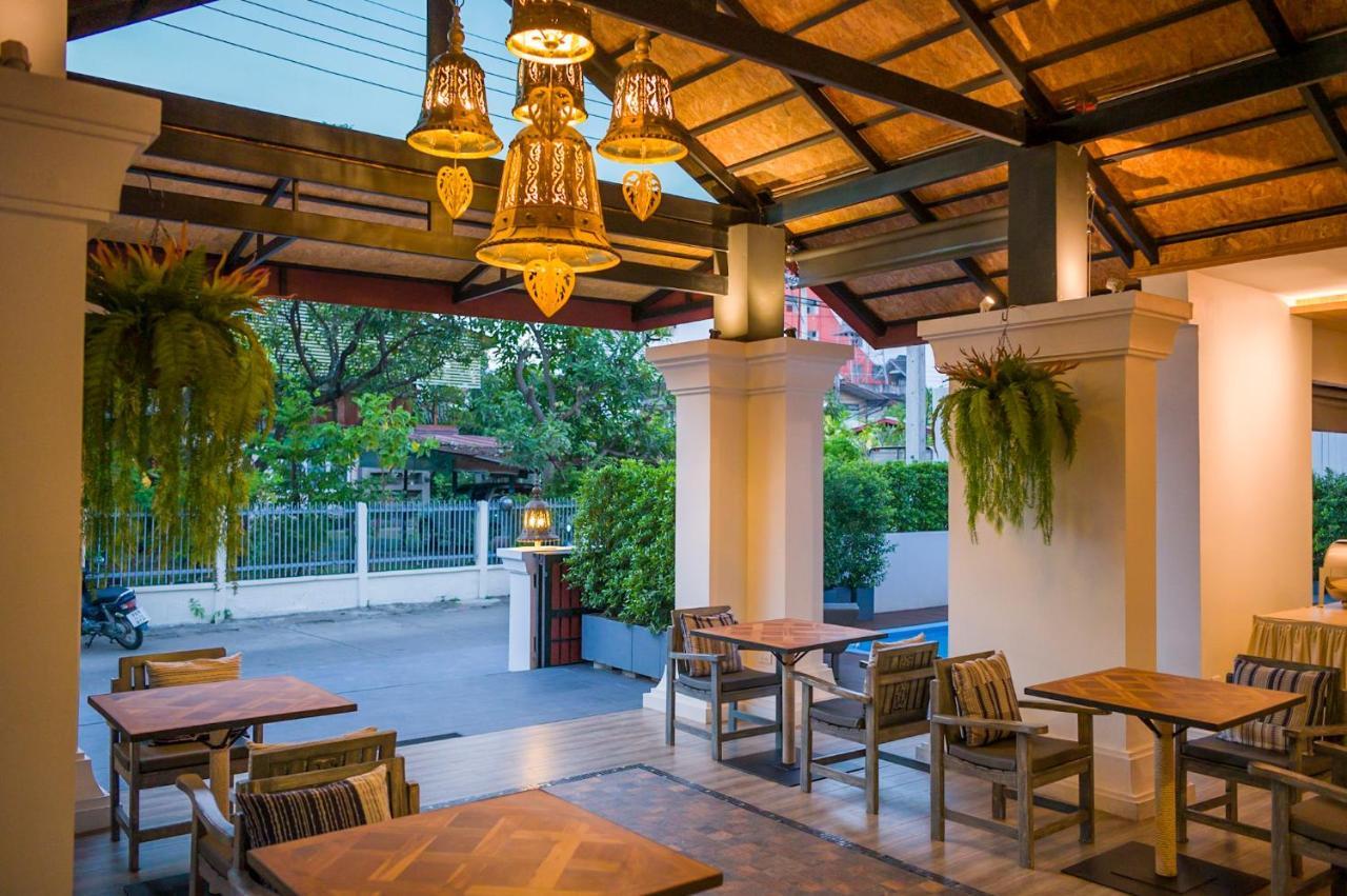 Luck Thai Hotel Chiang Mai Exterior photo